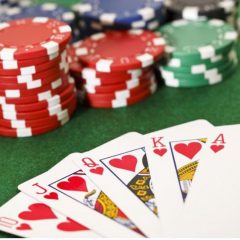Poker : guide pour bien débuter